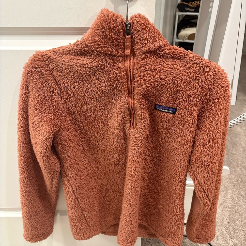 SOLD- Patagonia Women’s Fleece Pullover